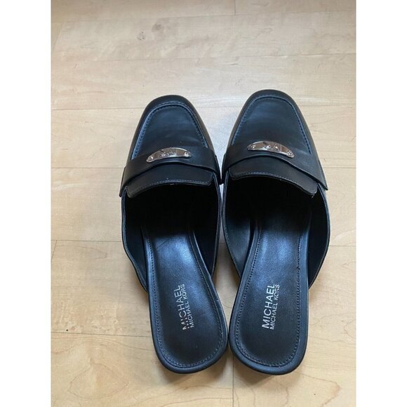 MICHAEL Michael Kors BNWT "Ashley" black logo plate mules women NEW - Picture 10 of 10